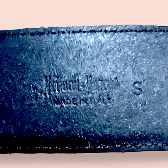 Neiman Marcus Black Leather Belt - Picture 3 of 3